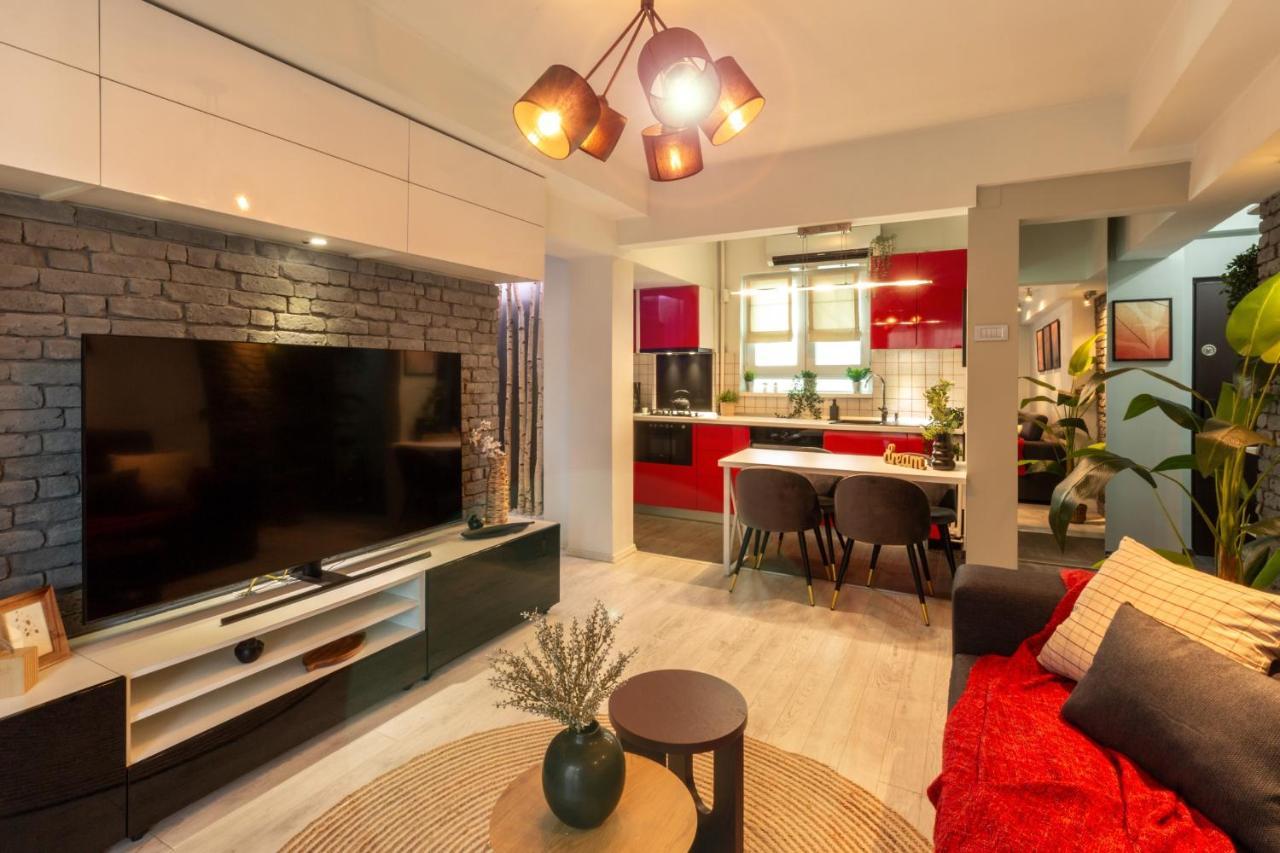 Modern 1Br Apt In The Old Town: The Perfect Choice Bucharest Exterior photo